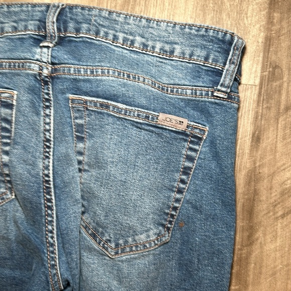 Joe’s Jeans Skinny Jeans - 28 - Picture 4 of 7